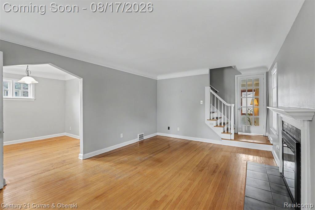 23010 Murray Street Property Photo 5