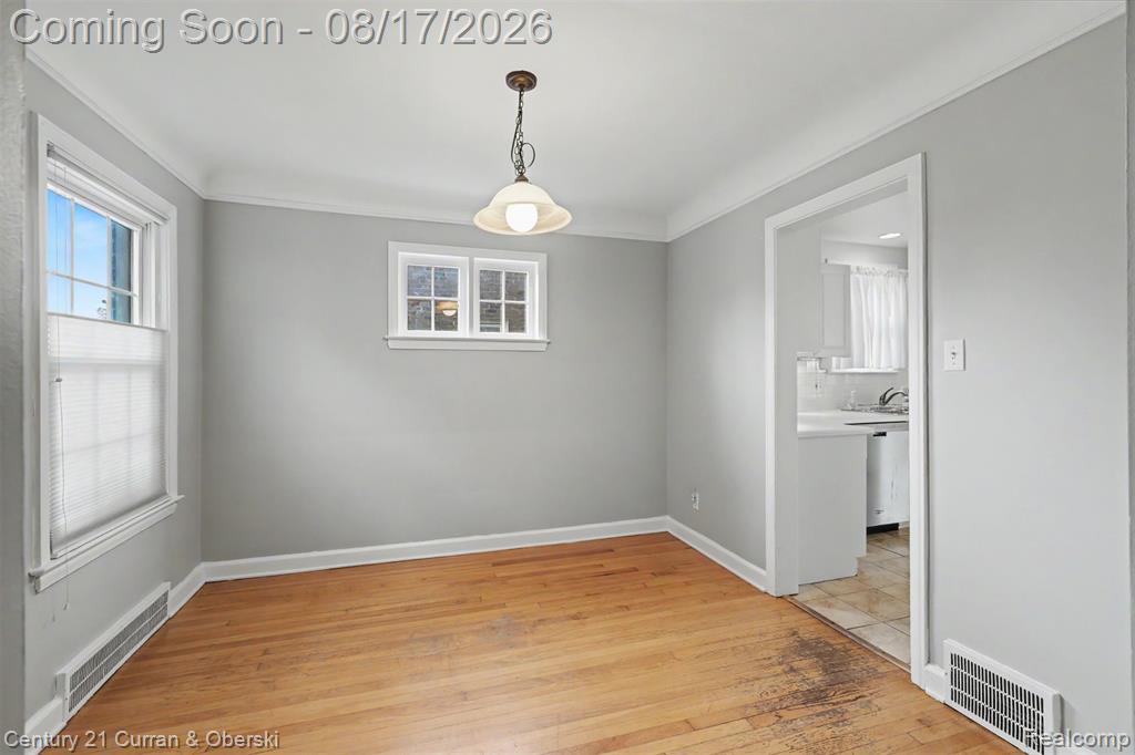 23010 Murray Street Property Photo 9