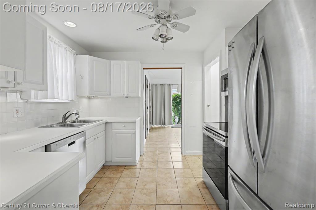 23010 Murray Street Property Photo 11