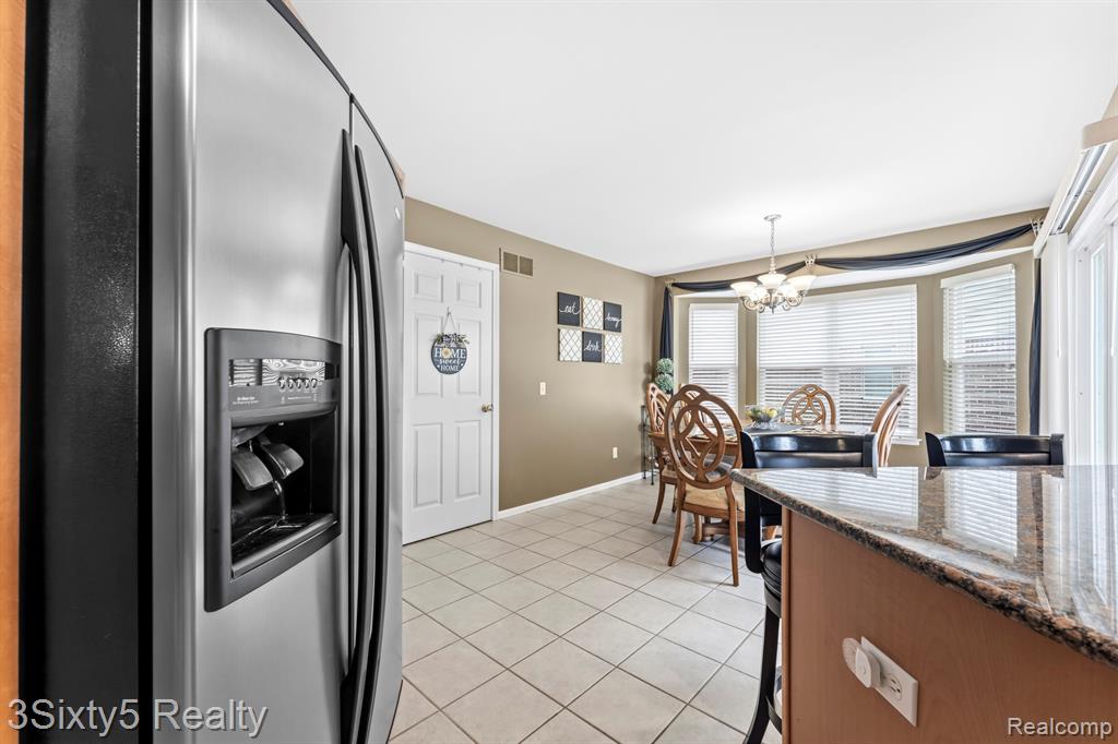 23157 Wagonwheel Drive Property Photo 8