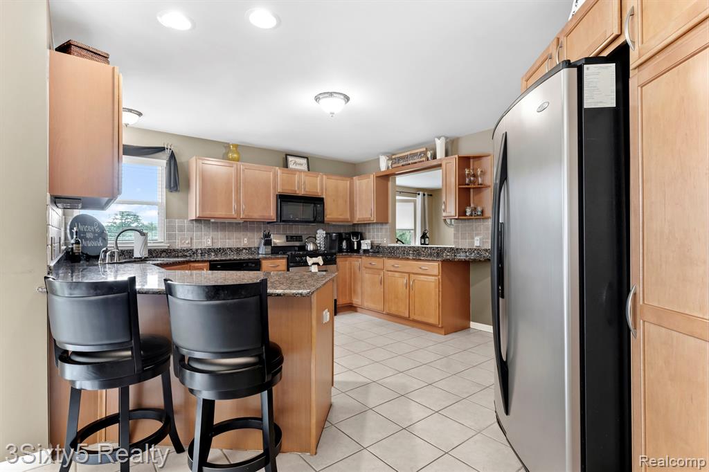 23157 Wagonwheel Drive Property Photo 10