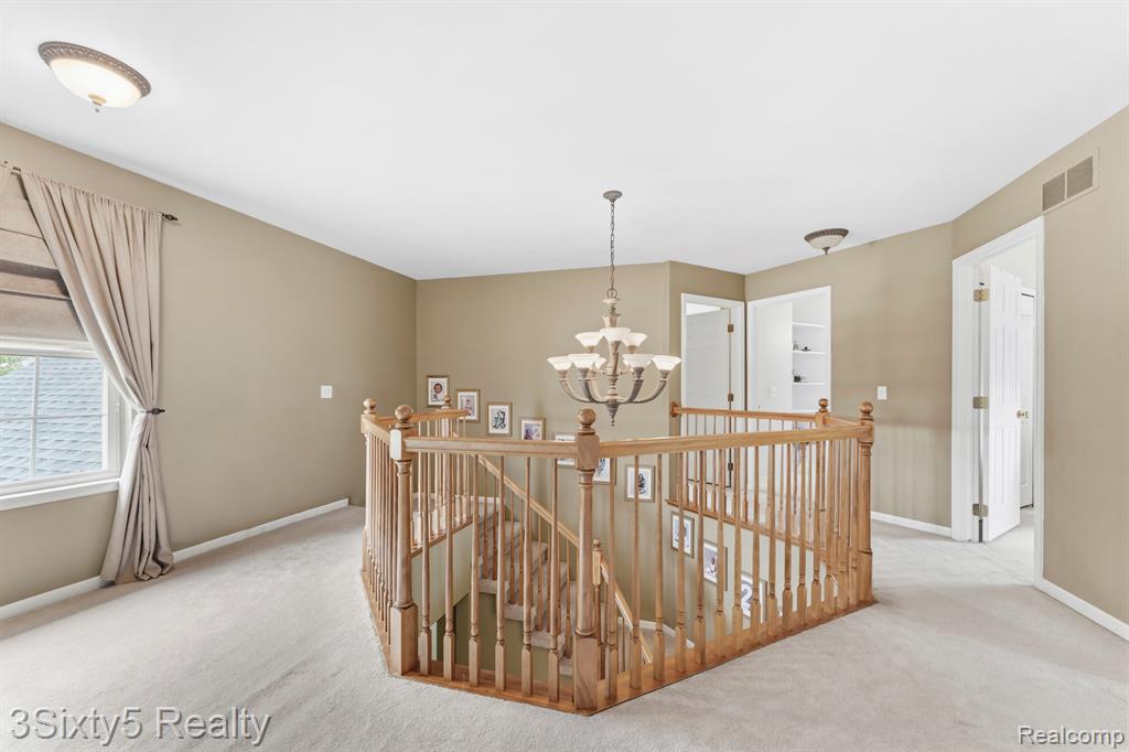 23157 Wagonwheel Drive Property Photo 13