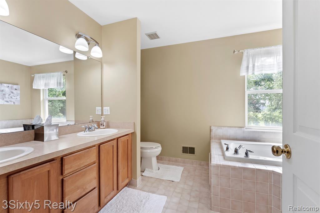 23157 Wagonwheel Drive Property Photo 24
