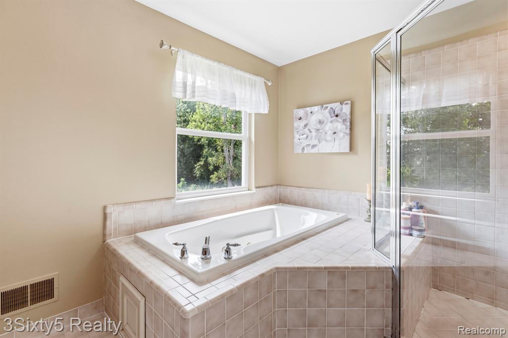 23157 Wagonwheel Drive Property Photo 25