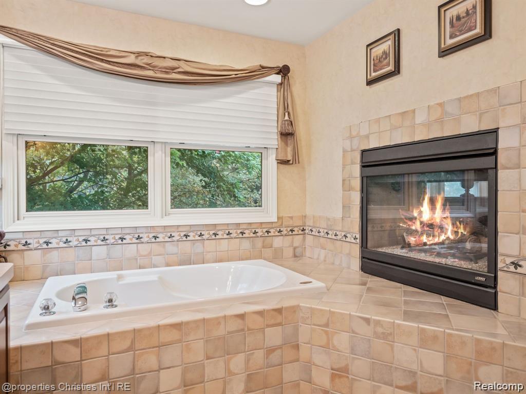 6304 Pennington Drive Property Photo 11