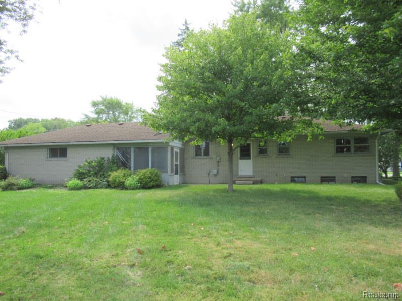 50300 North Avenue Property Photo 2