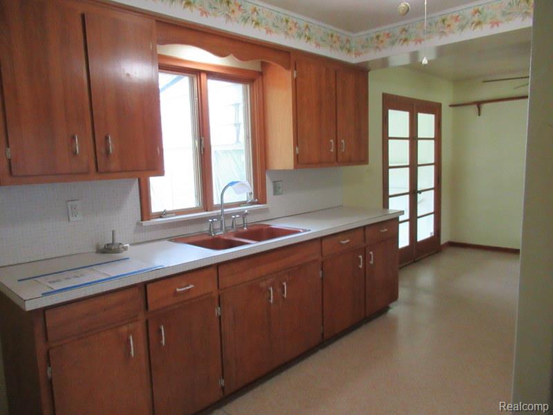 50300 North Avenue Property Photo 6