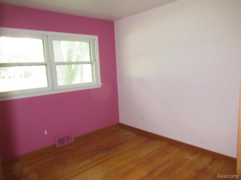 50300 North Avenue Property Photo 8