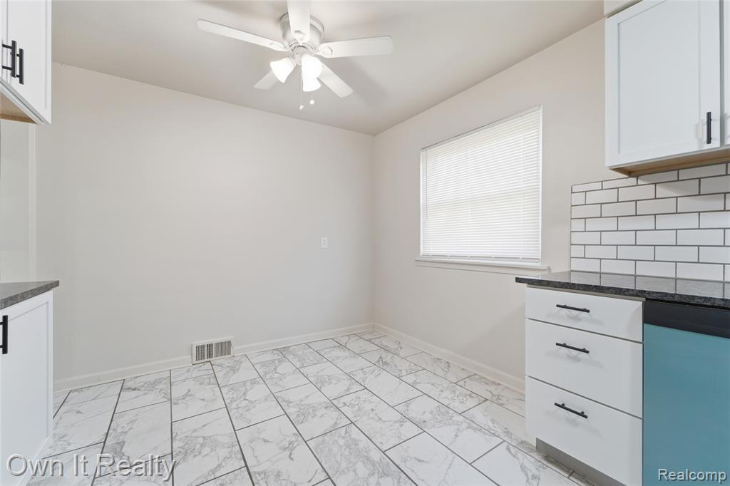 24985 Mabray Avenue Property Photo 19