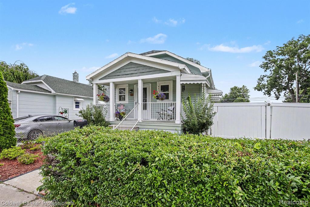 83 Gibbs Street Property Photo 1