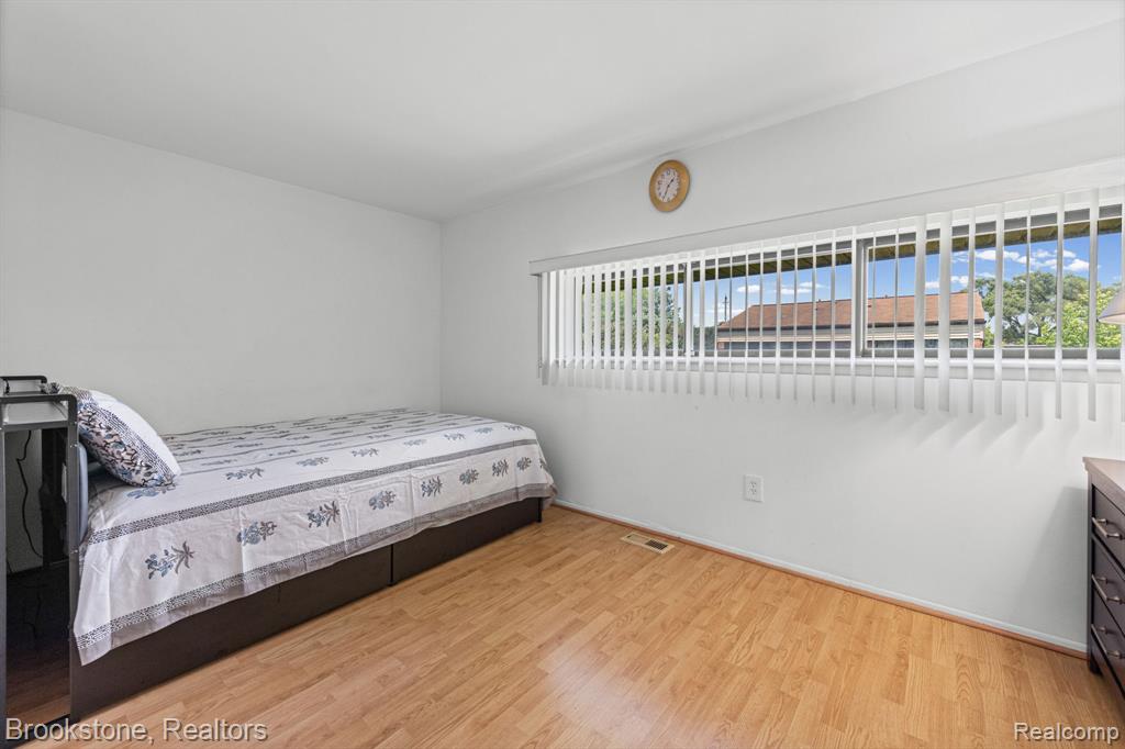 1925 Nicholas Court Property Photo 15