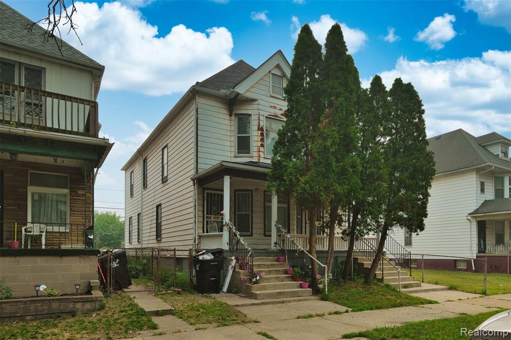 1718 Canton Street Property Photo 2