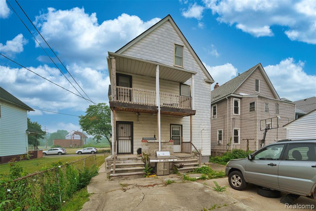 1718 Canton Street Property Photo 5