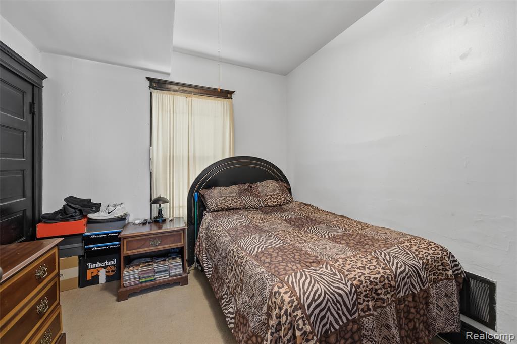 1718 Canton Street Property Photo 14