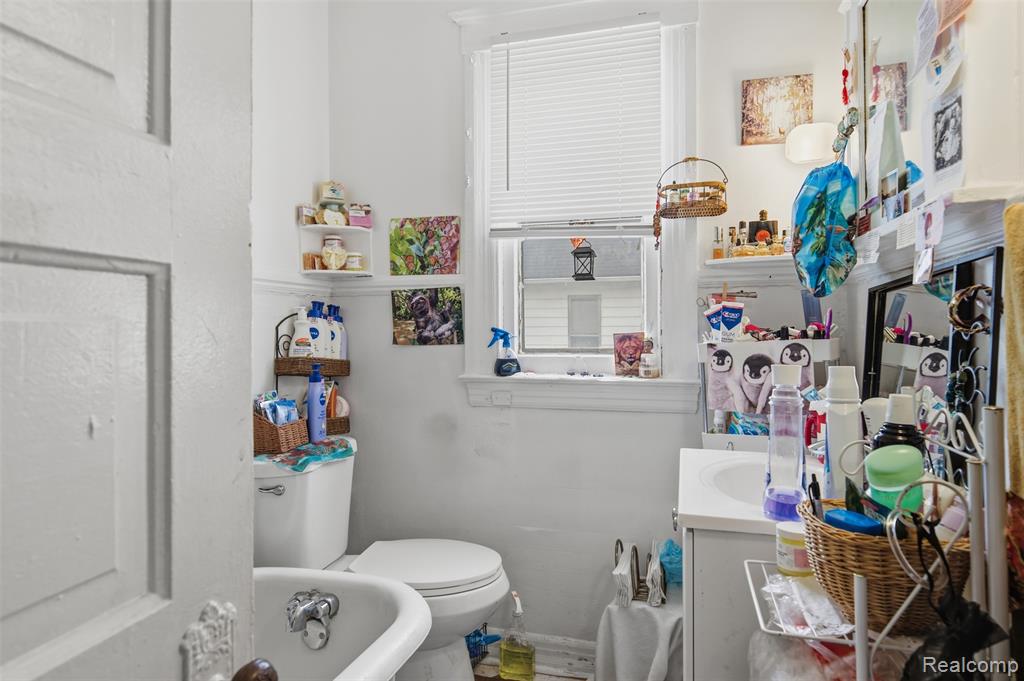 1718 Canton Street Property Photo 28