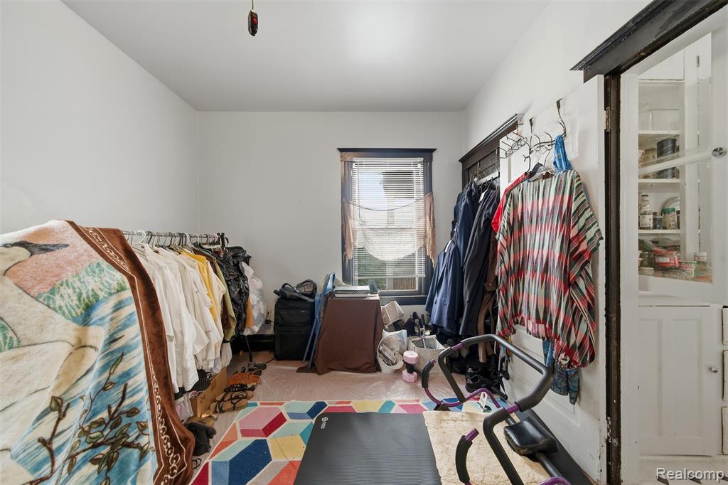 1718 Canton Street Property Photo 31