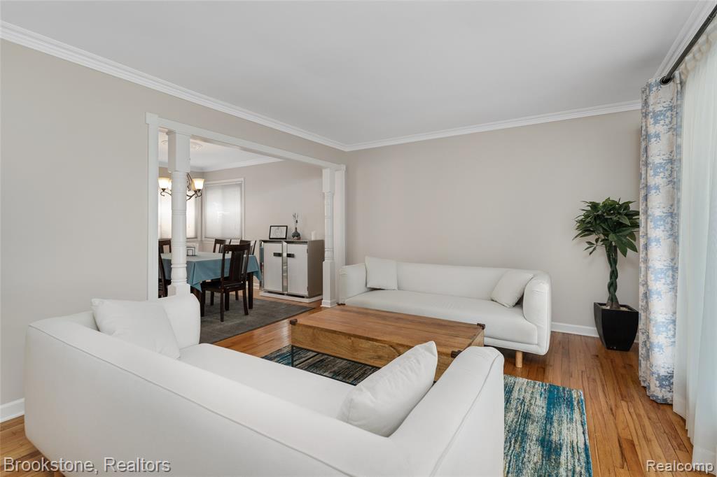 37082 Gary Drive Property Photo 4