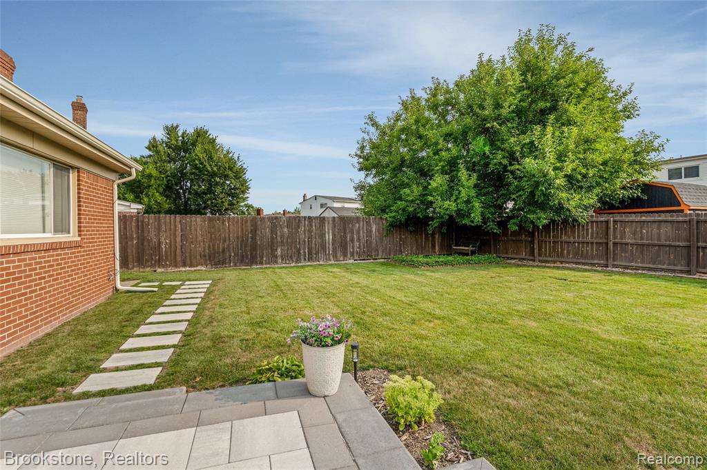 37082 Gary Drive Property Photo 31
