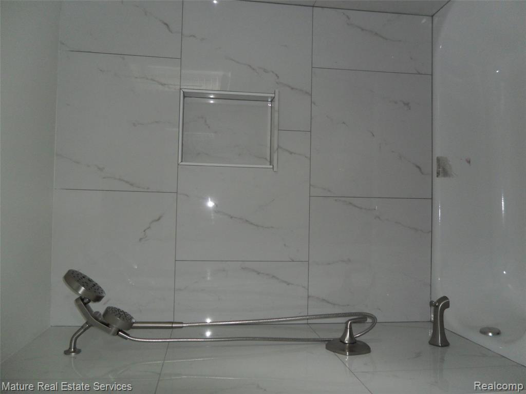 18570 Bungalow Drive Property Photo 21