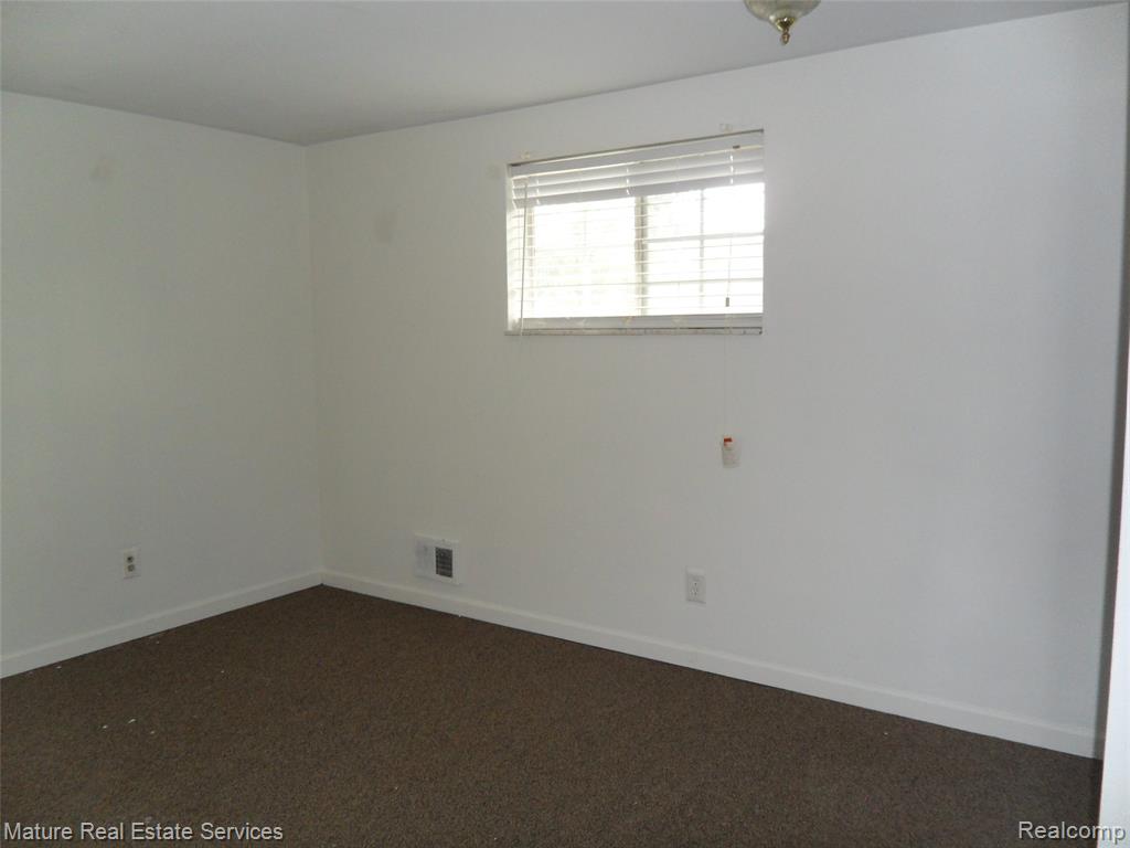 18570 Bungalow Drive Property Photo 22