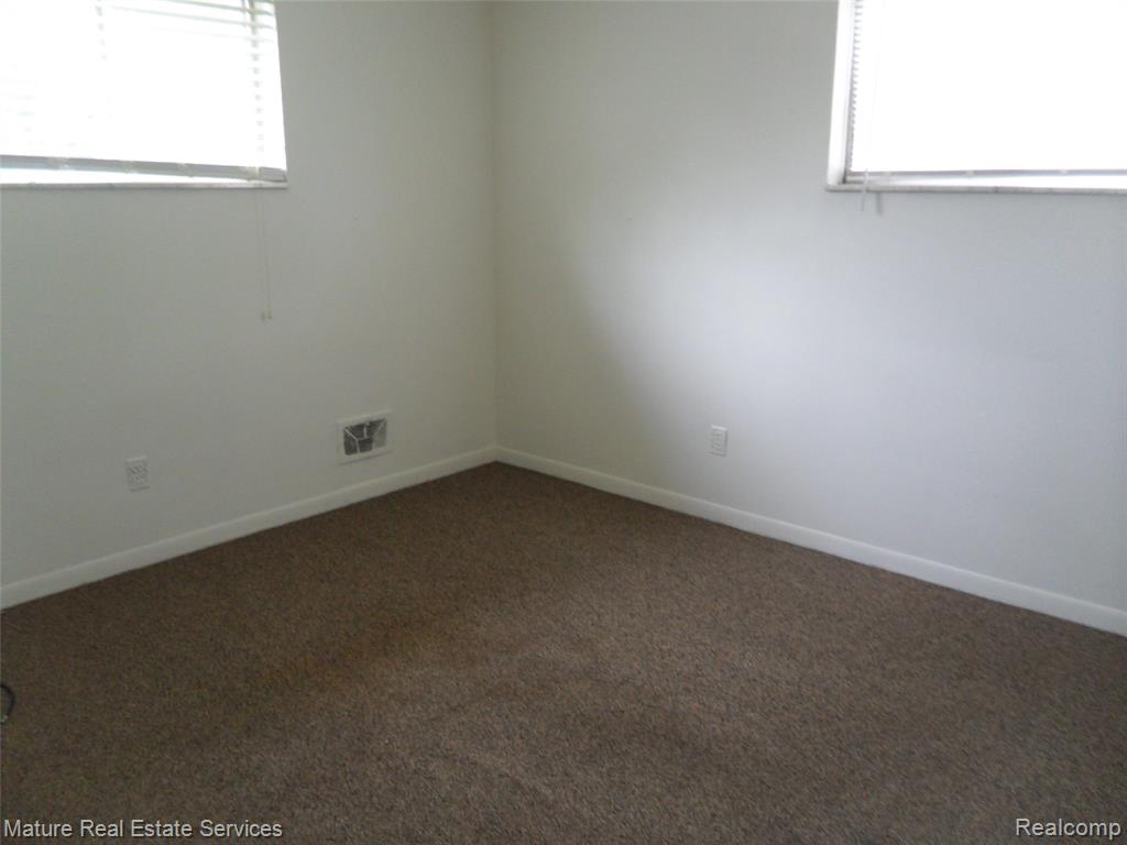 18570 Bungalow Drive Property Photo 23