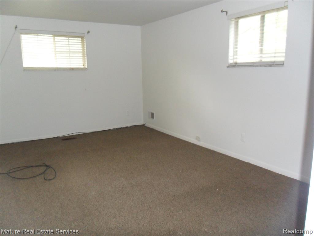 18570 Bungalow Drive Property Photo 25