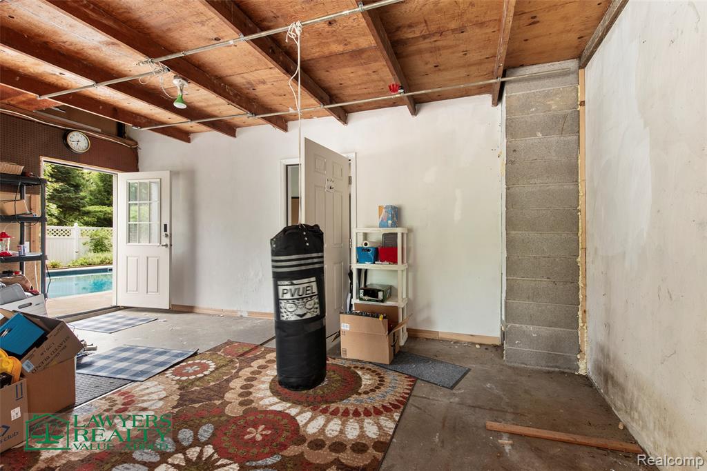 9180 Stone Road Property Photo 21