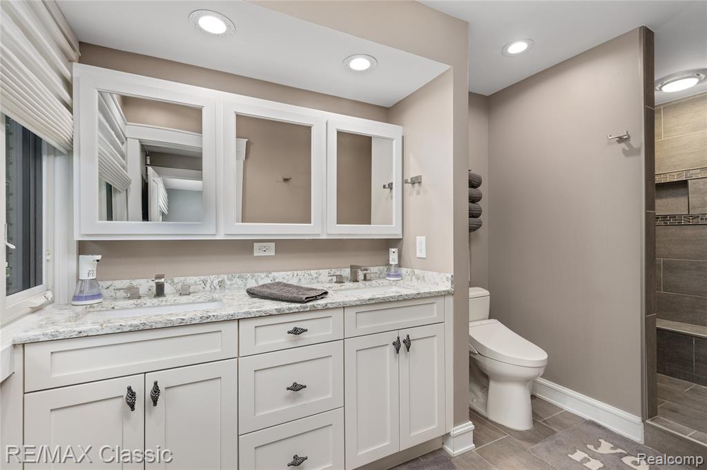 6600 Valley Spring Road Property Photo 20