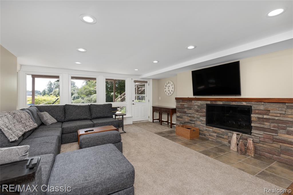 6600 Valley Spring Road Property Photo 35
