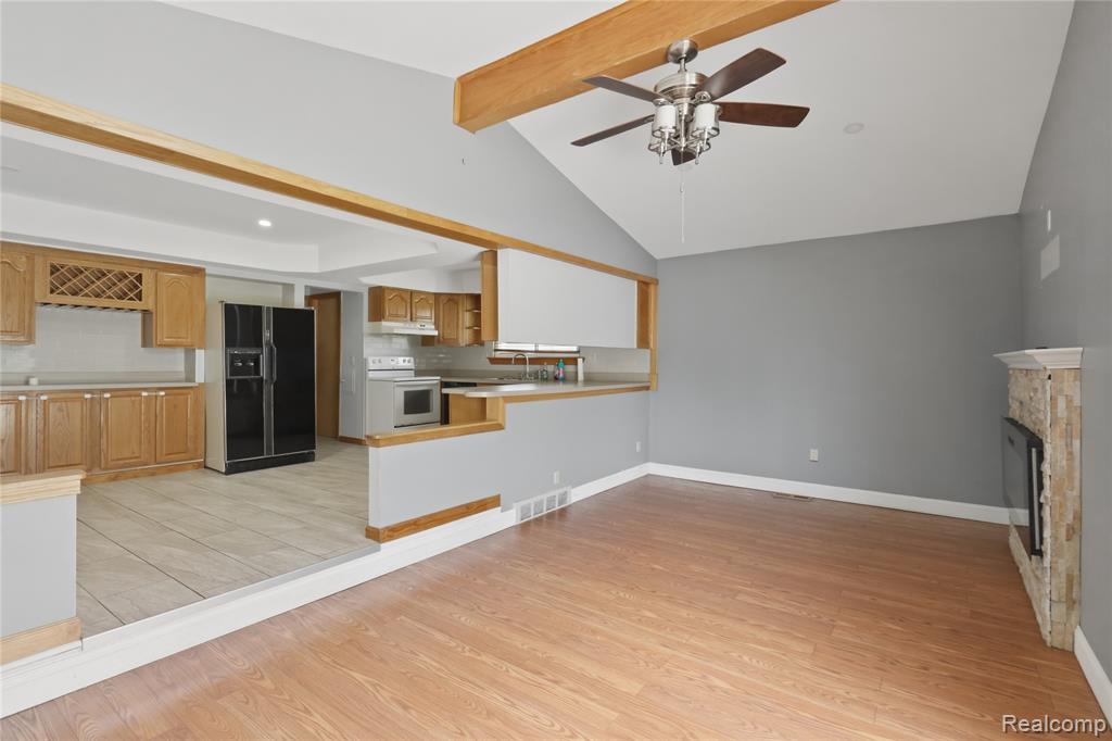 3125 Hedge Drive Property Photo 9