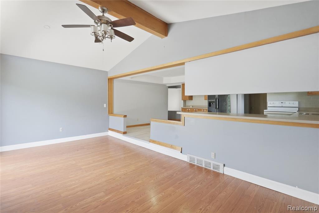3125 Hedge Drive Property Photo 10