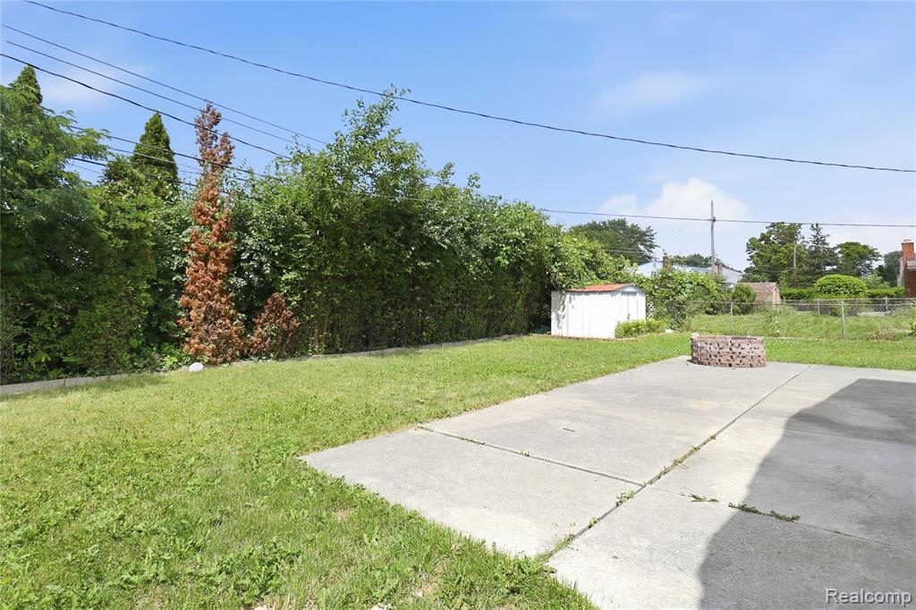 3125 Hedge Drive Property Photo 21