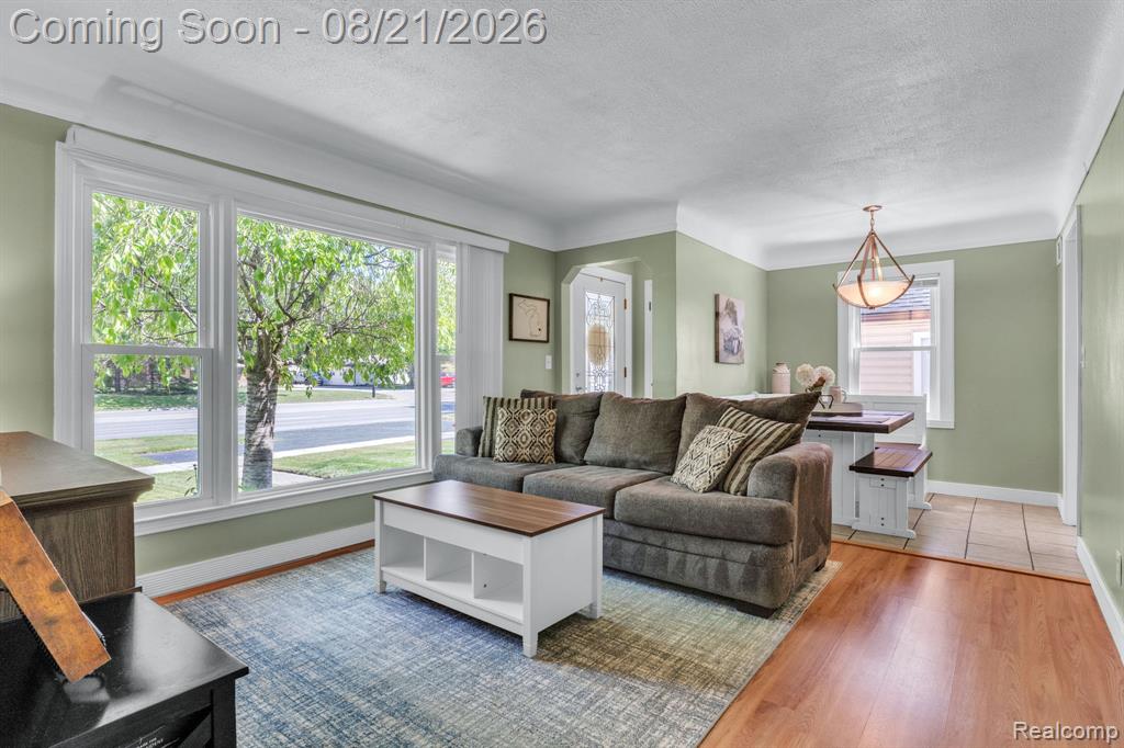 14845 Merriman Road Property Photo 2