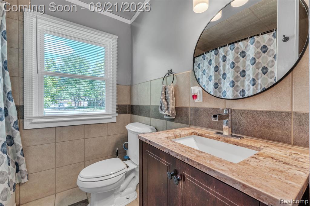 14845 Merriman Road Property Photo 20