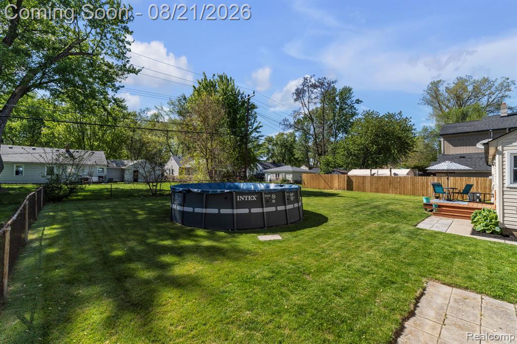 14845 Merriman Road Property Photo 36