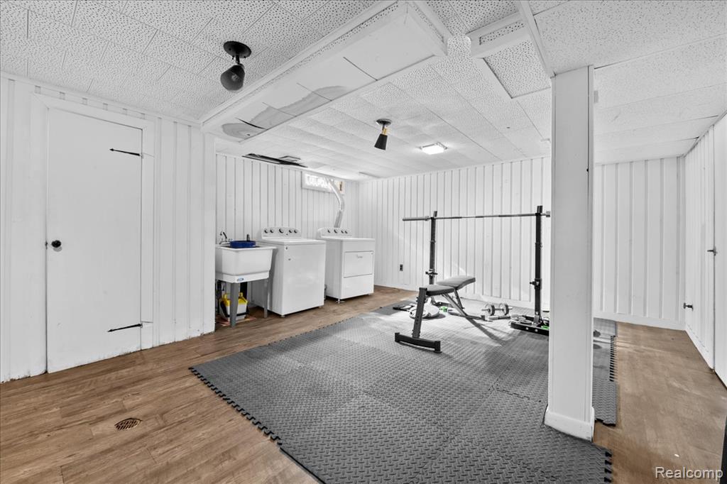 21365 Newcastle Road Property Photo 27