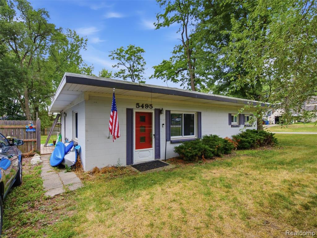 5495 Savoy Drive Property Photo 1