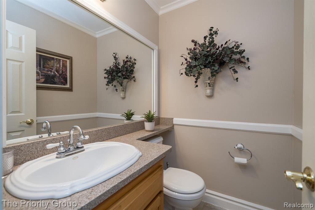 1761 Twin Lakes Boulevard Property Photo 23