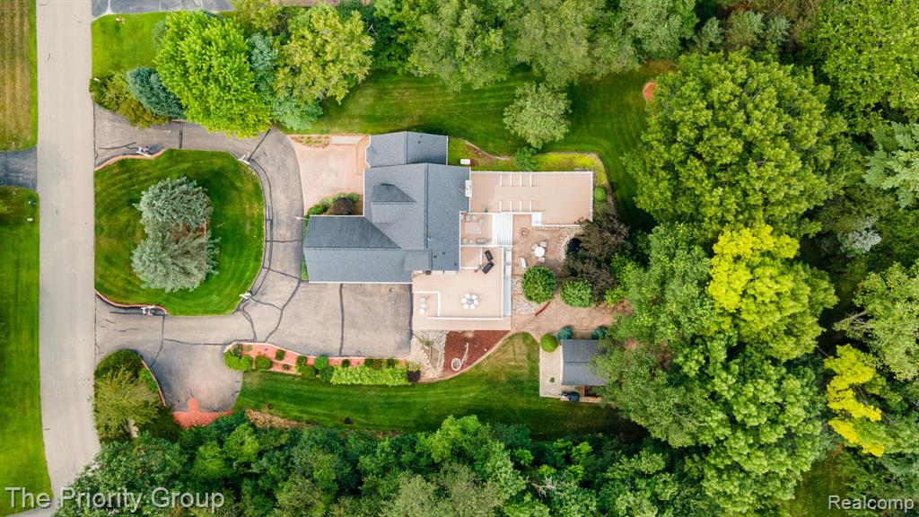 1761 Twin Lakes Boulevard Property Photo 43