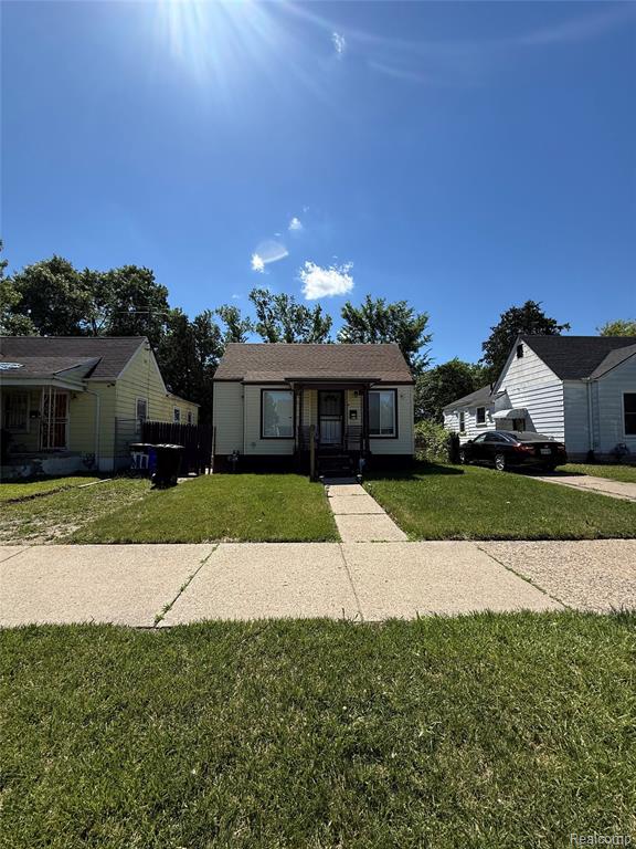 8611 Auburn Street Property Photo 1