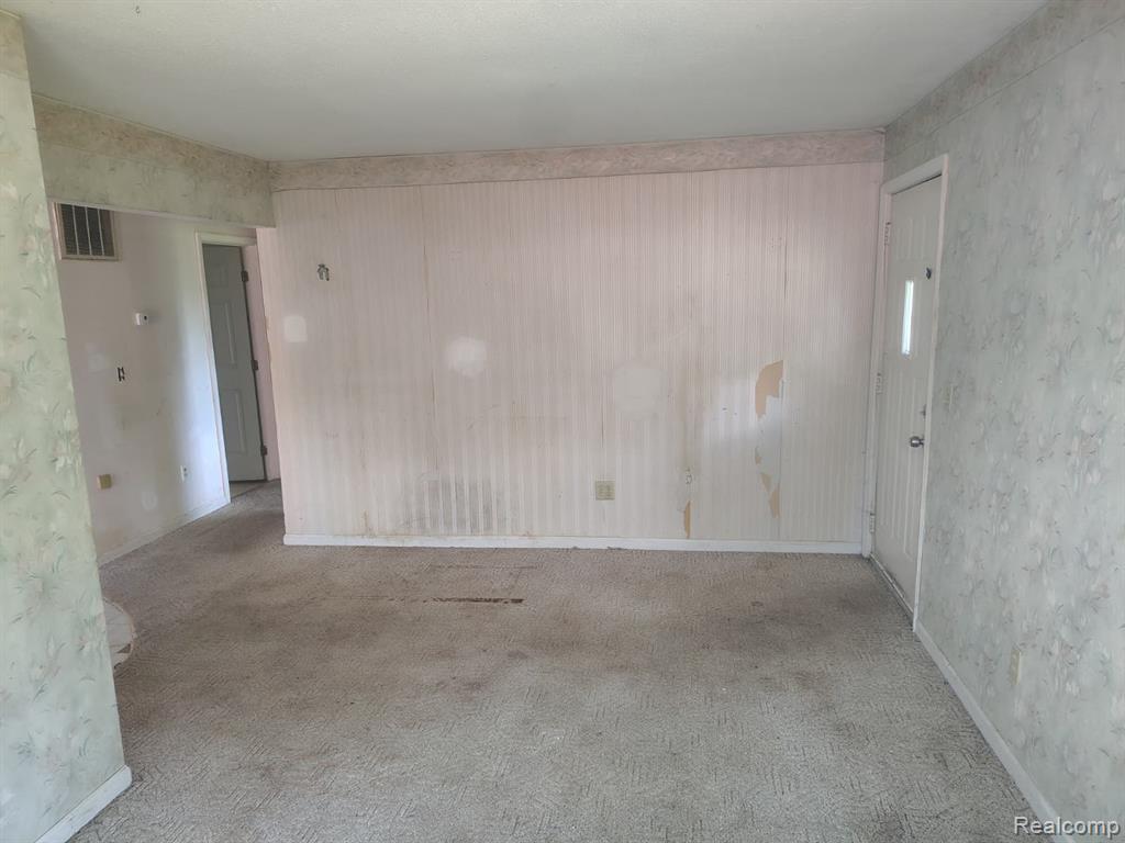 9436 E Bennington Road Property Photo 13