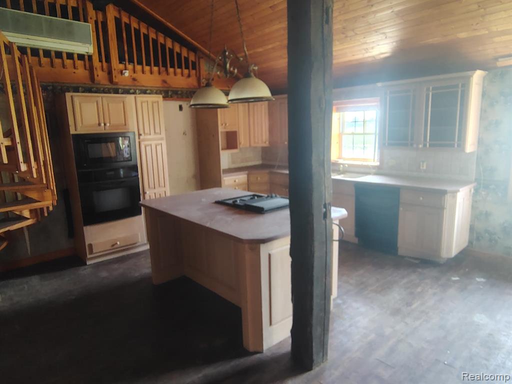 9436 E Bennington Road Property Photo 20