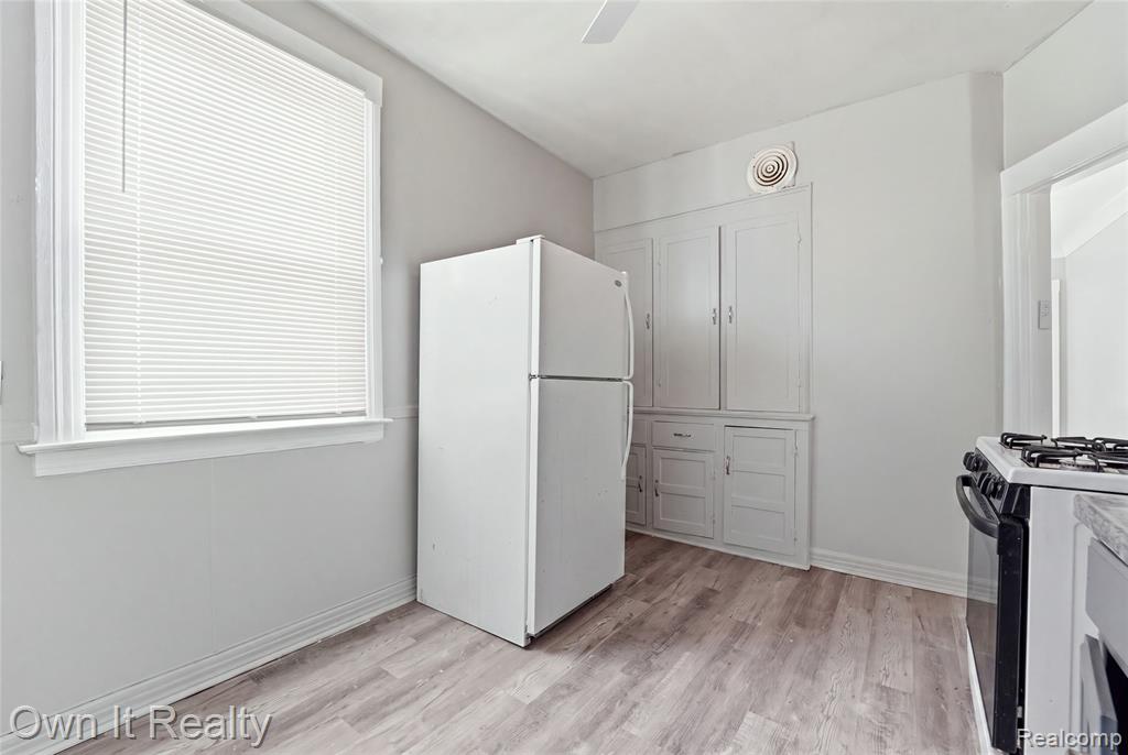 14761 Stephens Drive Property Photo 14