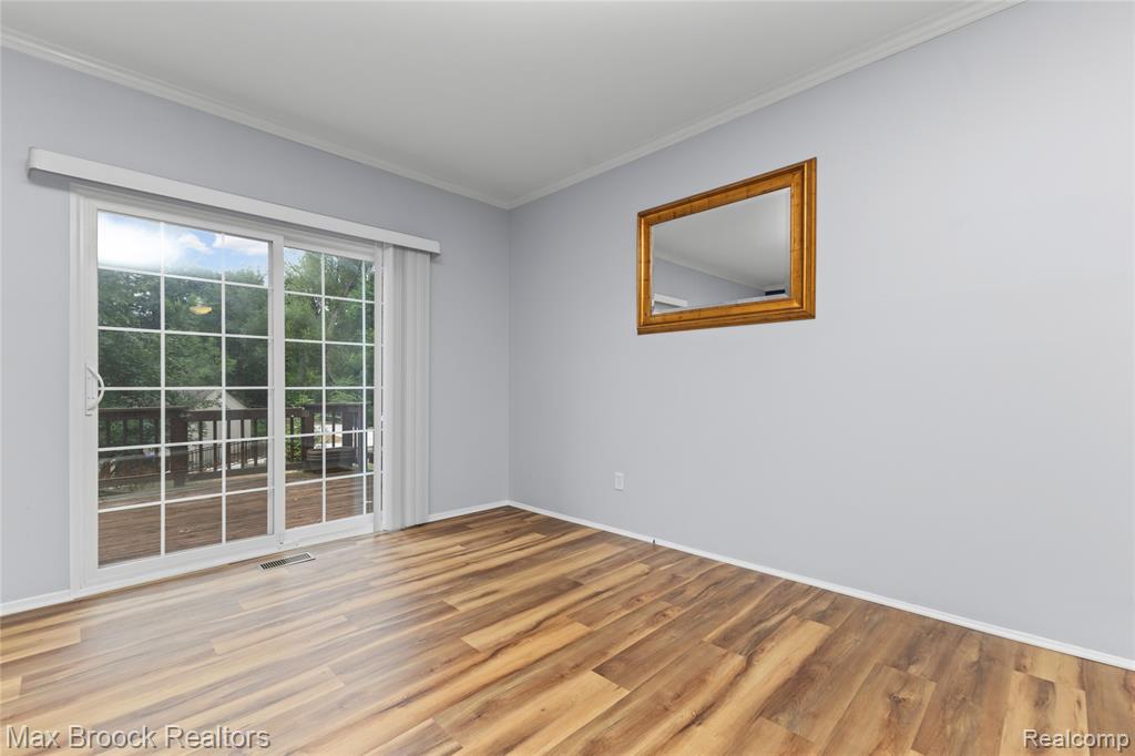1157 Pine Ridge Court Property Photo 17