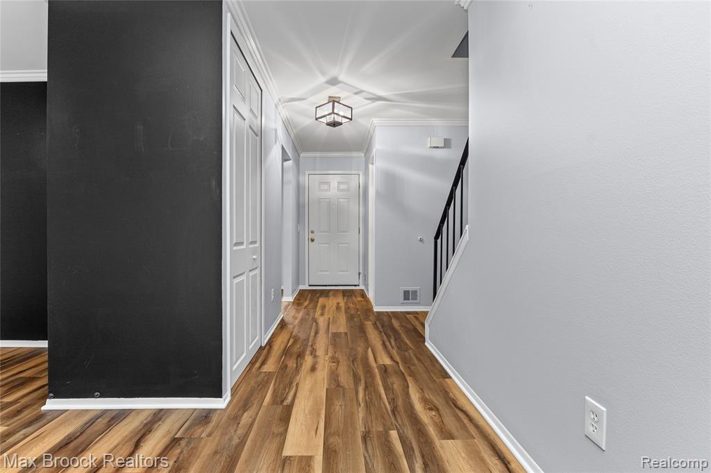 1157 Pine Ridge Court Property Photo 19