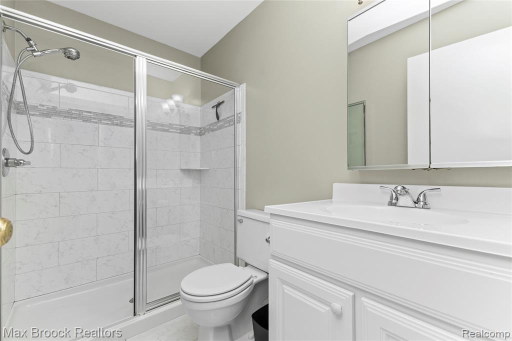 1157 Pine Ridge Court Property Photo 32