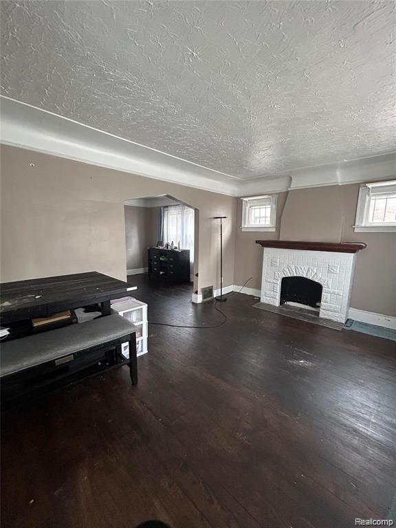 19953 Hull Street Property Photo 4