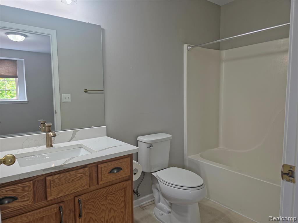 1275 Lilac Lane Property Photo 5