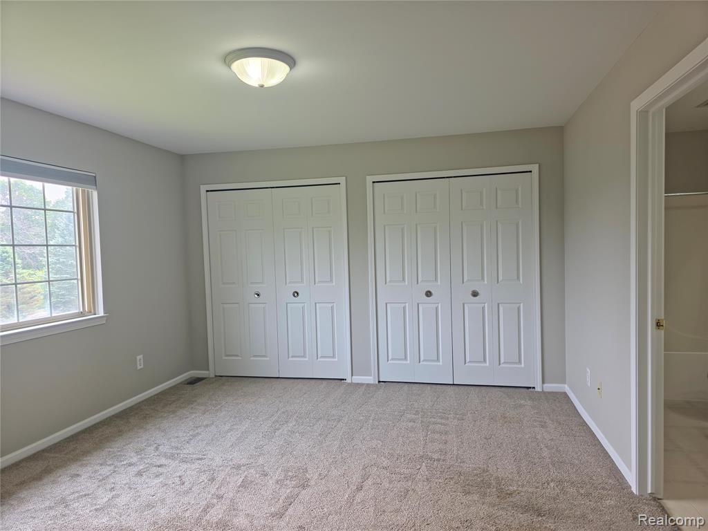 1275 Lilac Lane Property Photo 7
