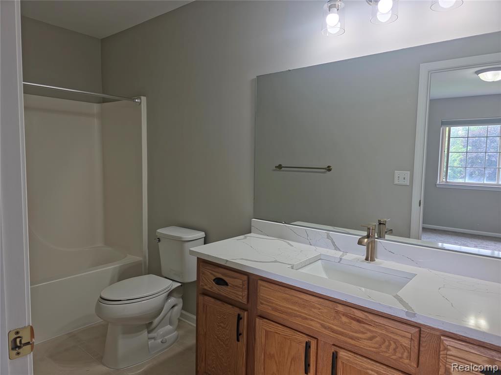 1275 Lilac Lane Property Photo 8